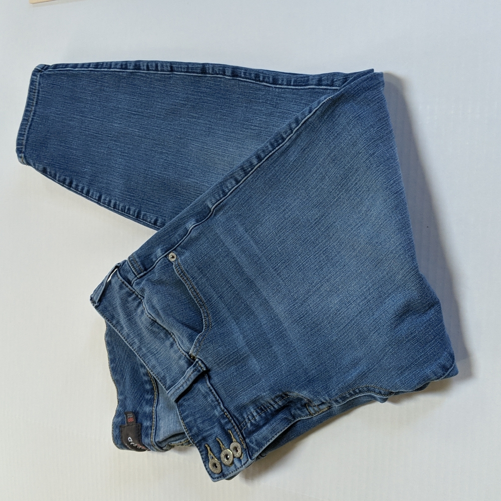 Torrid jeans, ankle length. Sz 18